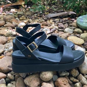 Portland Leather Company Patina leather lug sole strappy sandals